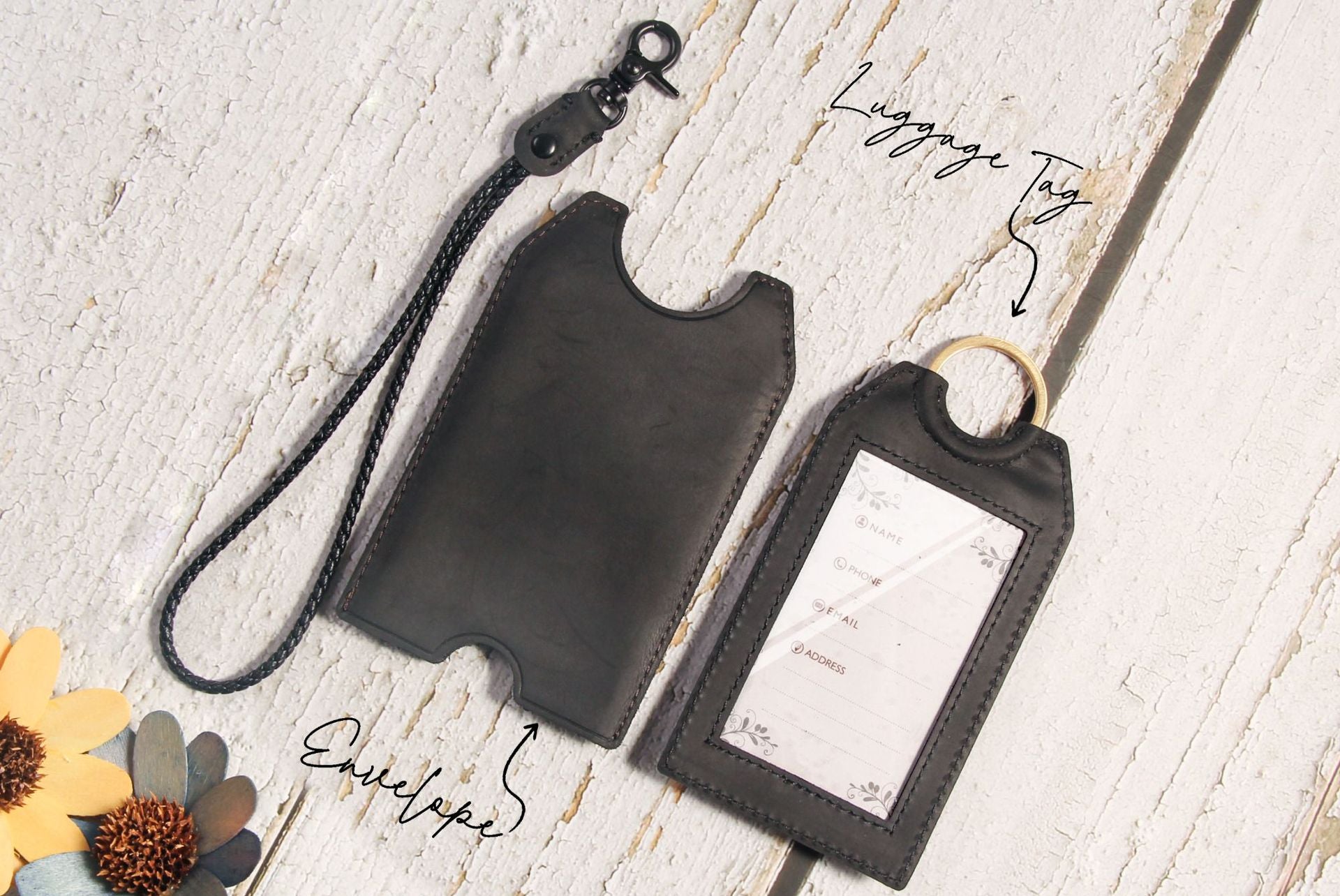 Genuine Leather Luggage Tag – Vintage Travel ID with Privacy Flap & AirTag Slot