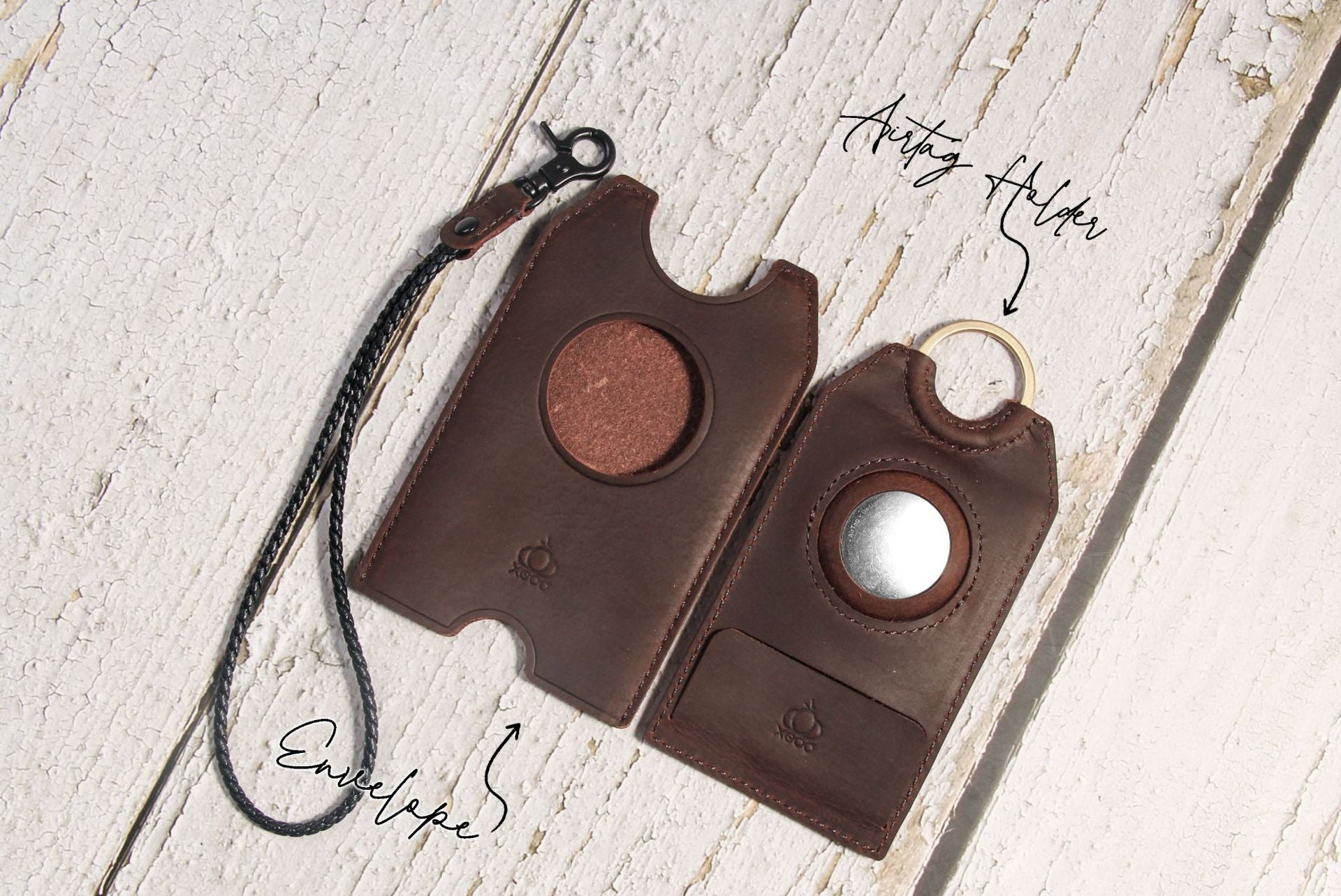 Genuine Leather Luggage Tag – Vintage Travel ID with Privacy Flap & AirTag Slot