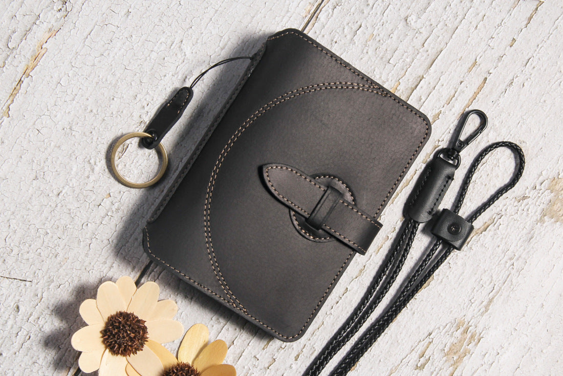 Crazy Horse Leather RFID Passport Holder with AirTag Slot – Travel Wallet Organizer